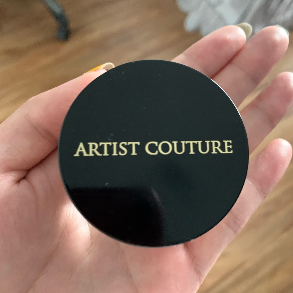 Artist Couture
Diamond Glow Powder Highlighter